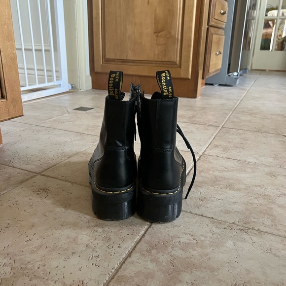 COPY - Dr Martens Jason Boot Smooth Leather Platforms - Picture 4 of 6